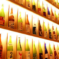 【日本酒も豊富に取り揃えております】
