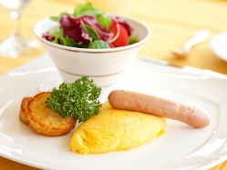 芦ノ湖畔で過ごす、朝のお食事も格別です。