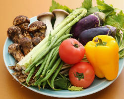 【季節のお野菜】 野菜も築地市場で仕入れます。旬を召し上がれ