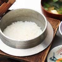 【つや姫】 お米は山形県産のつや姫を使用しております。