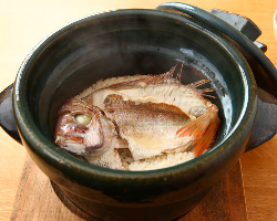 信楽雲井窯の土鍋で炊いたこだわり鯛飯をご是非、賞味下さい。