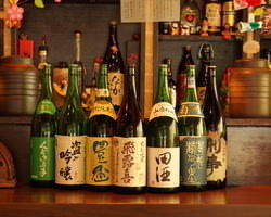 日本酒もたっぷり！そしていたる所に…おサルさんがいます。
