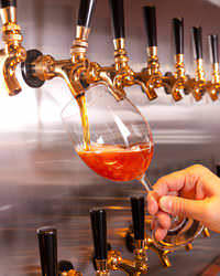 【クラフトビール】 ビールの種類によりグラスも変わります
