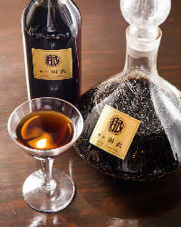 ◆羽衣特製老酒 常連客に大人気！当店独自の中国酒。