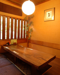 竹に囲まれた個室は７名様まで。 ご予約はお早めに!!