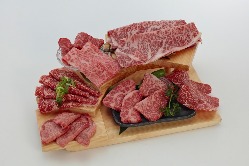 牧場直送の安心・安全で美味しいお肉をお楽しみください！