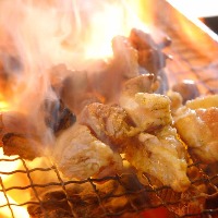 宮崎地頭鶏の炭火焼 備長炭で焼き上げ旨みを凝縮！！