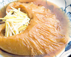 ◆気仙沼ヨシキリザメの背ビレを使用したフカヒレの姿煮