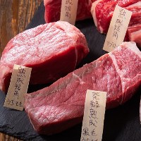 岩手県田村牧場の吊るし熟成短角牛。とっても希少なお肉です