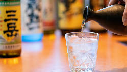 鹿児島県酒造の芋焼酎は約7種、厳選してご用意しております。
