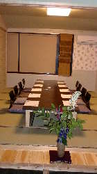全室個室～掘り炬燵式“桜の間”テーブル席・座敷あり