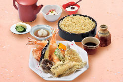 こだわりの天ぷらと更科そばを一緒にお楽しみください。
