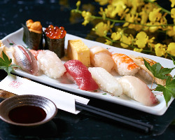 寿司・和食・会席料理が中心