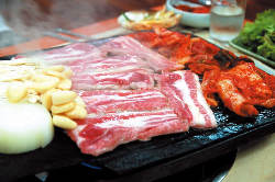 本格的な韓国家庭料理をご堪能ください！