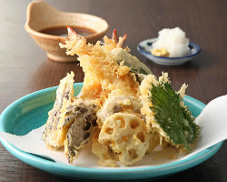 ◆天然海老の天ぷら盛り合わせ サクサク天ぷら＆お蕎麦と一緒に