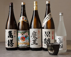 日本酒は希少銘柄も取り揃えております。