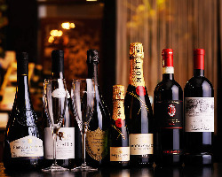 シャンパン、ワイン、マッコリ等人気のドリンクを多数ご用意。