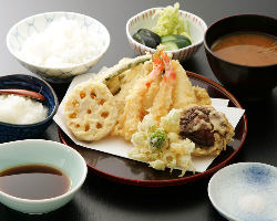 天ぷらのコースは6490円～ 旬の味をお楽しみ下さい