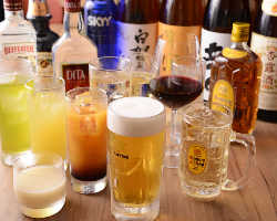 ビール・カクテル・焼酎・日本酒等取りそろえています。