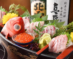 佐渡島産の食材を使った海鮮料理。