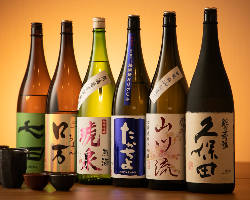 和料理に合う厳選日本酒を取りそろえております。