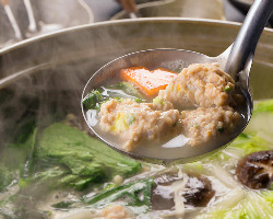 半日煮込んだ鶏ガラ出汁スープとたっぷり野菜の旨み溢れる絶品鍋