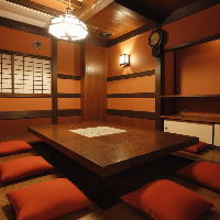 6〜10名様までご利用いただける京都に町屋をイメージした個室