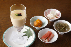 串の合間にご提供する日本料理にもこだわっております。