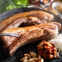 お馴染みの韓国料理から遊び心あるメニューまで豊富にご用意