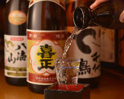 日本酒にも自信あり。お料理に合わせてお召し上がりください。