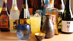 沖縄を誇る泡盛や梅酒、古酒とともに、贅沢なひと時を…。