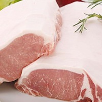 霧島豚は、ロースはきめ細かく柔らかい肉質、甘みのある脂身