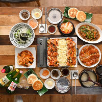 人気韓国料理が食べ放題！