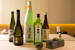 日本酒も豊富にご用意しております。