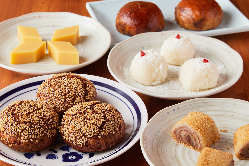 上品でやさしい甘さの北京宮廷菓子も東来順の自慢のメニュー