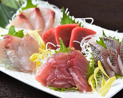 新鮮な魚介類と料理長の熟練の技が更なる美味しさを引き出します