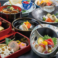 北海道の食材を和の料理人が匠の技で素材を最大限引き出します。