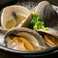 名物料理の蛤の石鍋 是非ご賞味ください。