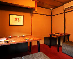 京町屋の情緒を色濃く残す2階のお席。個室利用も可能です。