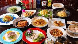 【多彩なコース】 海鮮料理や本格中華料理など多彩な料理を堪能