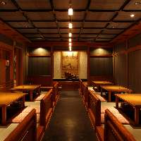 歌舞伎の寄席に倣った空間で南禅寺名物・湯豆腐を・・・