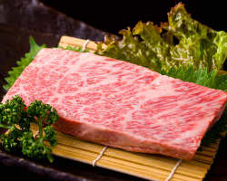 肉の質にはとことんこだわり、稀少な部位の神戸牛も仕入れます！