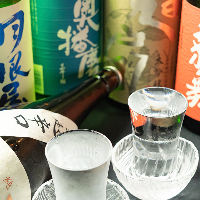 日本酒好きが厳選した季節の銘柄を数種取り揃えております！
