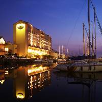 琵琶湖に囲まれた最高のロケーションを誇るホテルのリストランテ