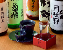 【厳選！日本酒】 日本各地のお酒やヴィンテージなど豊富