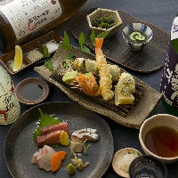 コースは3種。お造りと天ぷらを気軽に楽しむふじコースが人気。