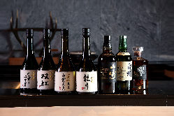 日本酒やウイスキーなど、お料理に合う種類豊富なお酒