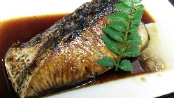 焼き魚や天ぷらなど、お酒に合う一品料理が沢山。