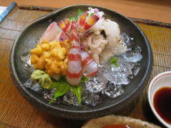 季節を感じる日本料理が豊富です。お酒との相性も抜群。