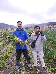 直接、兵庫県中の契約農家さん等から仕入れるお野菜は新鮮！！